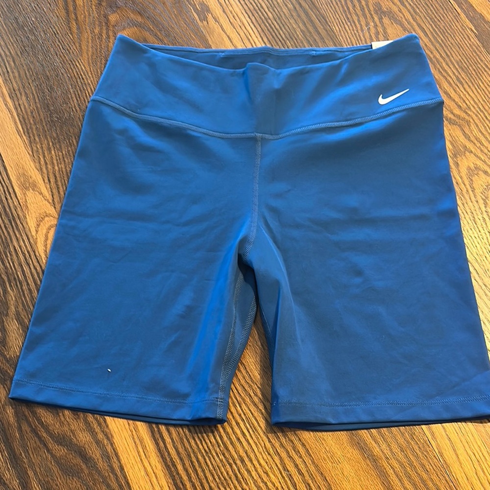 Nike Blue Athletic Shorts Moisture-Wicking Mid-Thigh